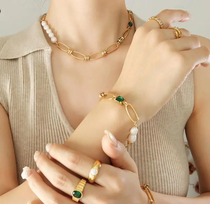 Gentle Retro Style Emerald SET